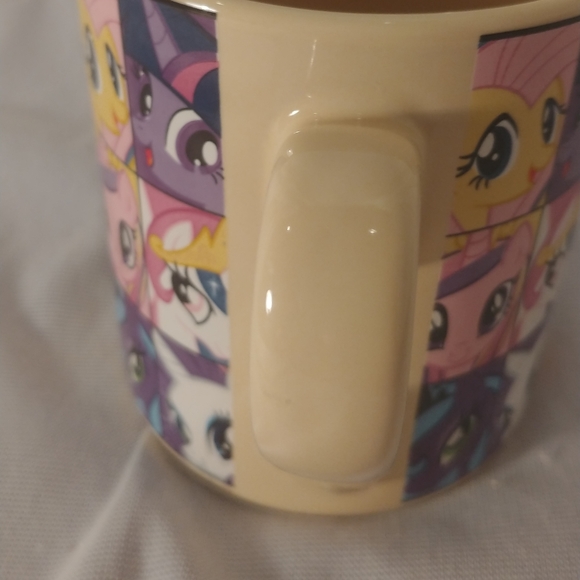 My little pony tea mug. - Picture 2 of 5